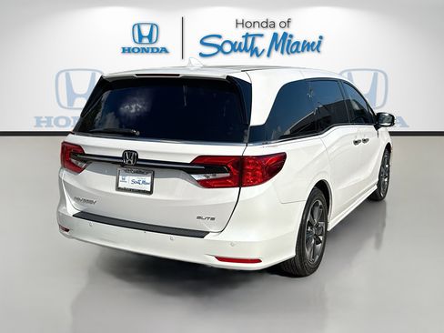 Certified 2024 Honda Odyssey Elite image 7