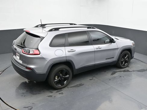 Used 2019 Jeep Cherokee Latitude Plus FWD image 13