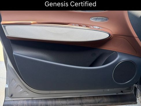 Certified 2026 Genesis GV70 2.5T Advanced AWD/4WD image 9