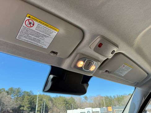 Used 2025 RAM ProMaster 1500 w/ Convenience Group image 23