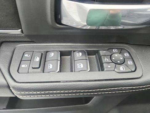 New 2026 RAM 2500 Laramie AWD/4WD image 35