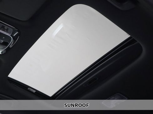 Used 2022 Hyundai Santa Cruz Limited image 4