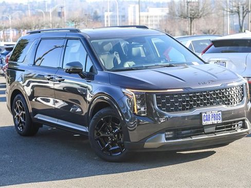 New 2025 Kia Carnival SX w/ SX Dark Edition Package image 2