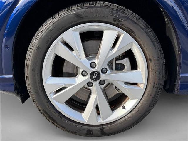Used 2023 Audi Q4 e-tron Premium Plus w/ Premium Plus AWD/4WD image 27