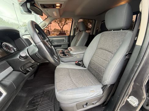 Used 2018 RAM 1500 Lone Star RWD image 26