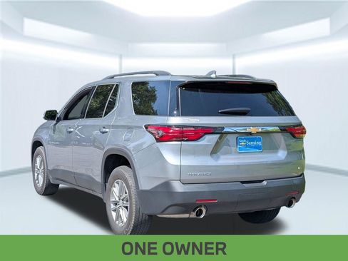 Used 2023 Chevrolet Traverse LT FWD image 4
