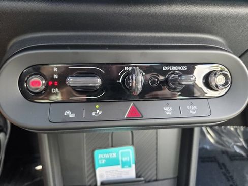 New 2026 MINI Cooper 2-Door Hardtop FWD image 23