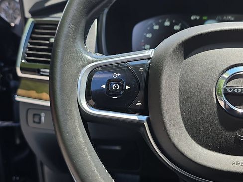 Used 2016 Volvo XC90 T6 Momentum w/ Momentum Plus Package AWD/4WD image 20