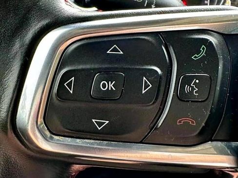 Used 2018 Jeep Wrangler Unlimited Rubicon image 17