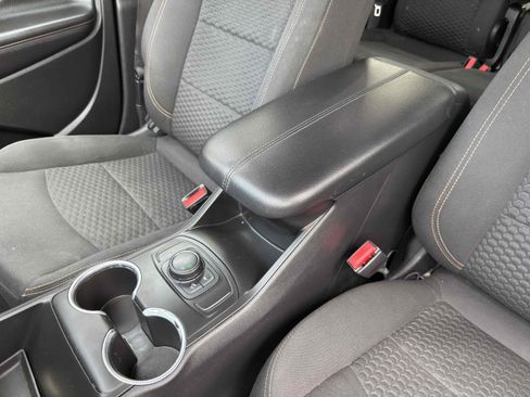 Used 2020 GMC Terrain SLE w/ Elevation Edition image 34