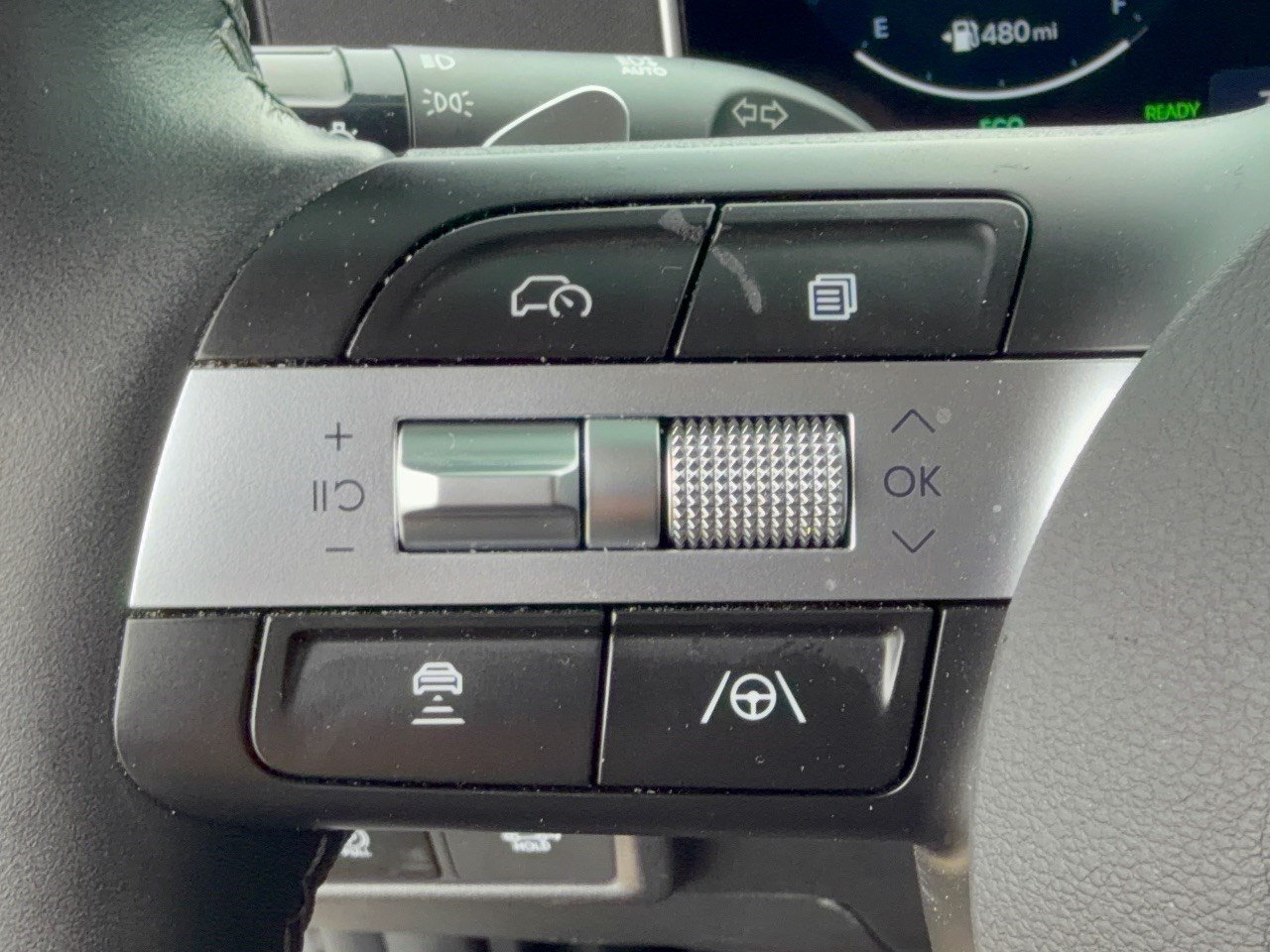Certified 2025 Hyundai Sonata Limited FWD image 18