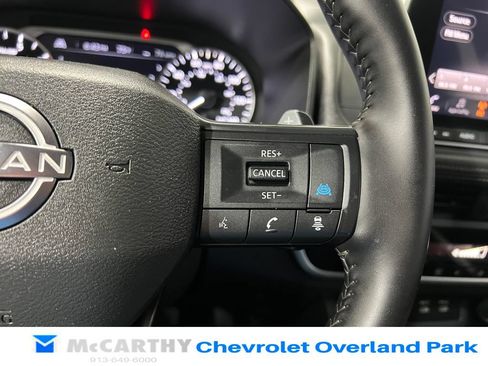 Used 2025 Nissan Rogue SV AWD/4WD image 15