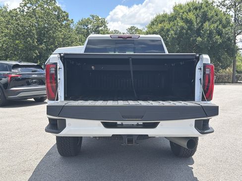 Used 2024 GMC Sierra 2500 Denali Ultimate AWD/4WD image 48