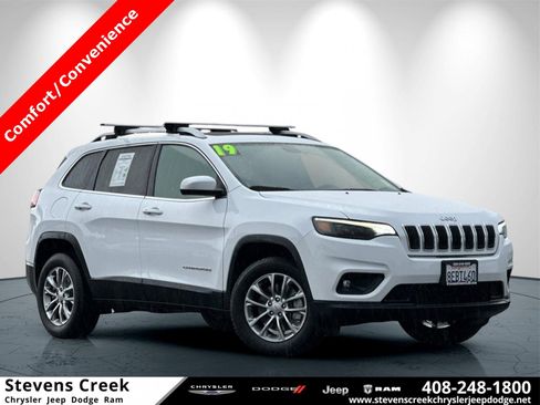 Used 2019 Jeep Cherokee Latitude Plus w/ Comfort/Convenience Group image 1