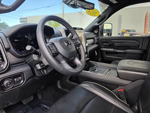 Used 2024 RAM 2500 Limited AWD/4WD image 15