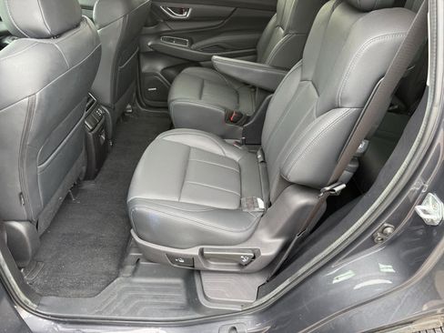 Used 2023 Subaru Ascent Limited w/ Technology Package AWD/4WD image 11