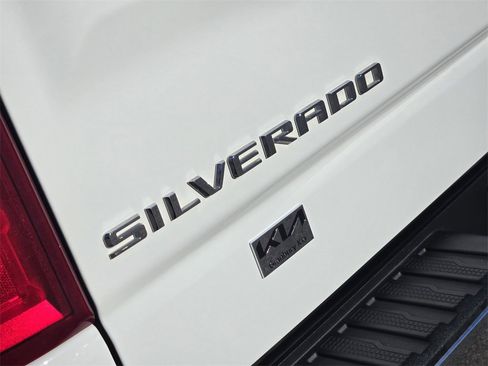 Used 2020 Chevrolet Silverado 1500 LTZ w/ LTZ Premium Package image 10