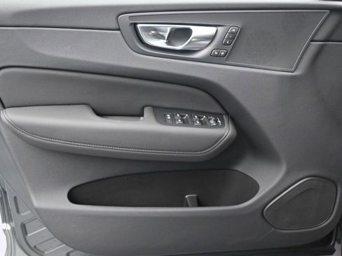 New 2026 Volvo XC60 B5 Plus AWD/4WD image 10