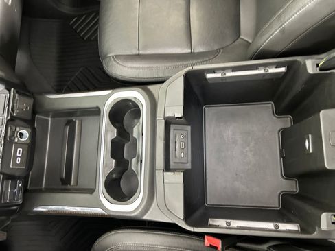 Used 2020 Chevrolet Silverado 1500 RST w/ Texas Edition image 16