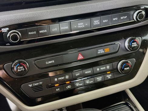 Used 2017 Kia Sedona SX FWD image 24