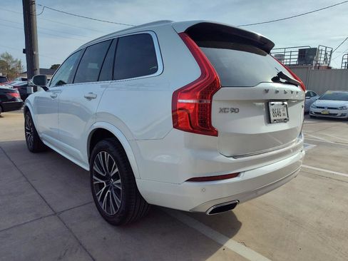 Used 2020 Volvo XC90 T5 Momentum image 6