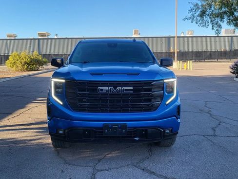 Used 2022 GMC Sierra 1500 Elevation w/ LPO, Elevation Black Package image 3