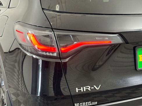 Used 2023 Honda HR-V Sport image 36