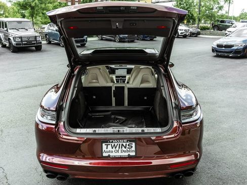 Used 2023 Porsche Panamera 4 Platinum Edition w/ Sportdesign Package AWD/4WD image 33