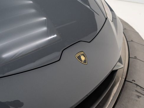 Used 2017 Lamborghini Huracan LP 610-4 AWD/4WD image 88