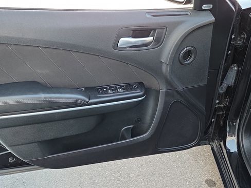 Used 2023 Dodge Charger SXT image 9
