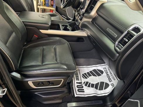 Used 2019 RAM 1500 Laramie image 11