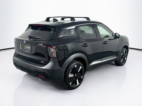Used 2025 Nissan Kicks SR FWD image 9