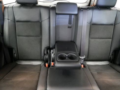 Certified 2022 Jeep Grand Cherokee Laredo X image 21