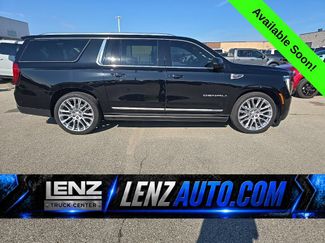 Used 2026 GMC Yukon XL Denali w/ Denali Reserve Package AWD/4WD video 1
