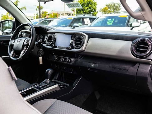 Used 2021 Toyota Tacoma SR5 RWD image 30