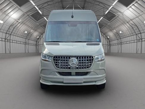 Used 2021 Mercedes-Benz Sprinter 2500 w/ Premium Package image 9