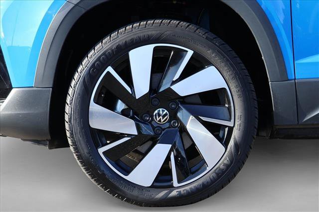Used 2024 Volkswagen Taos SEL AWD/4WD image 9