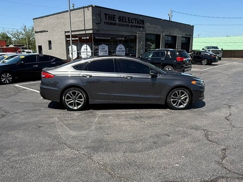 Used 2020 Ford Fusion SEL FWD image 17