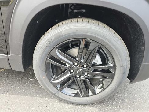 New 2026 Chevrolet TrailBlazer LT w/ Convenience Package FWD image 14