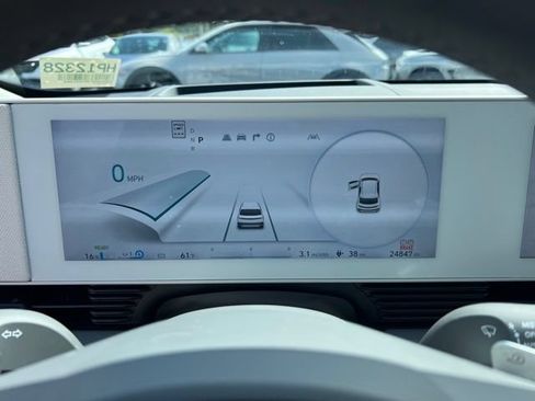 Certified 2024 Hyundai Ioniq 5 Limited AWD/4WD image 18