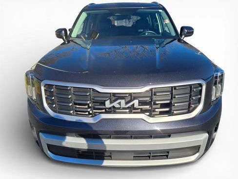 Used 2025 Kia Telluride S image 9