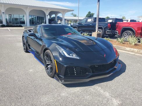 Used 2019 Chevrolet Corvette ZR1 RWD image 7