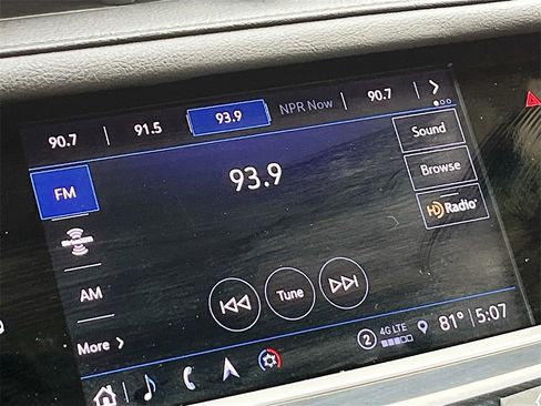 Used 2024 Cadillac XT5 Premium Luxury w/ LPO, Floor Liner Package image 15