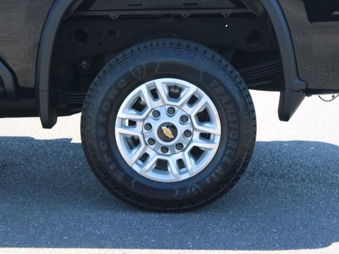 Used 2025 Chevrolet Silverado 2500 LT w/ Convenience Package AWD/4WD image 17