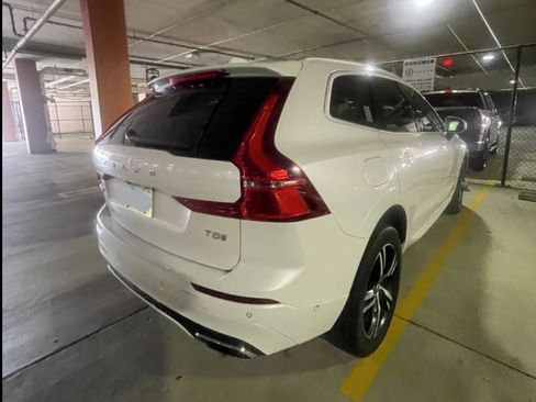 Used 2018 Volvo XC60 T8 R-Design w/ Convenience Package AWD/4WD image 5