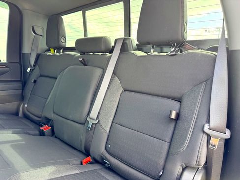 Used 2024 Chevrolet Silverado 2500 LT image 16