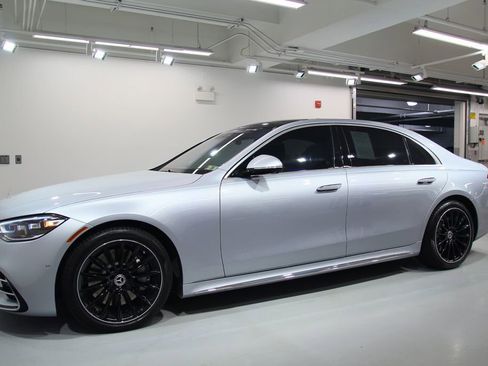 Certified 2026 Mercedes-Benz S 580 4MATIC Sedan image 4