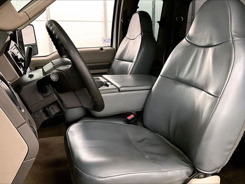Used 2009 Ford F350 XL image 24