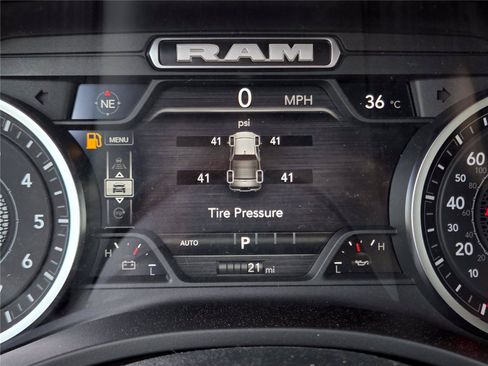 New 2026 RAM 1500 Big Horn AWD/4WD image 25