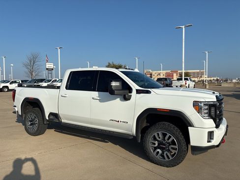Used 2022 GMC Sierra 2500 AT4 w/ AT4 Premium Plus Package image 5